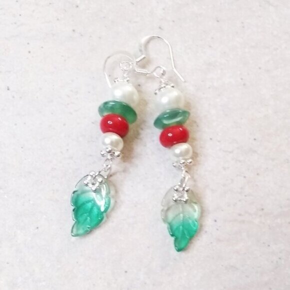 Feminine & Flirty! Spunky Leaf Dangle Earrings - Mixed Beads Pearls and more... - Picture 1 of 5